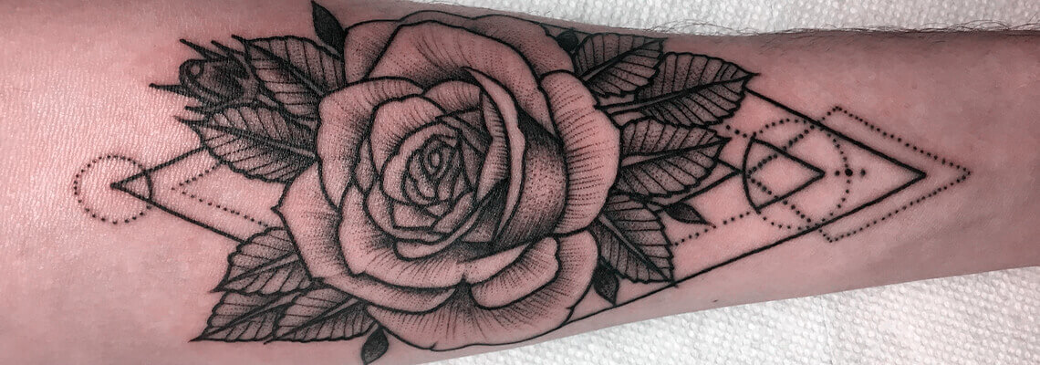 Manly Rose Tattoo Designs - wide 3