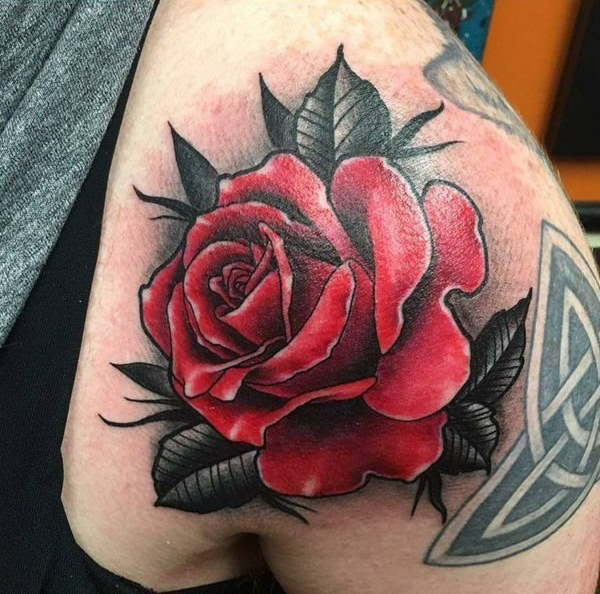 Rose tattoos on Shoulder