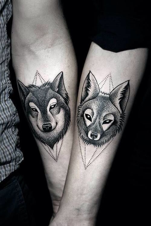 Tumblr couple animal tattoo on hand