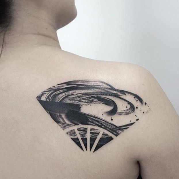 tattoo on the shoulder blade Abstract tattoo