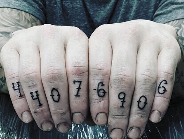 How fast do finger tattoo fade for men