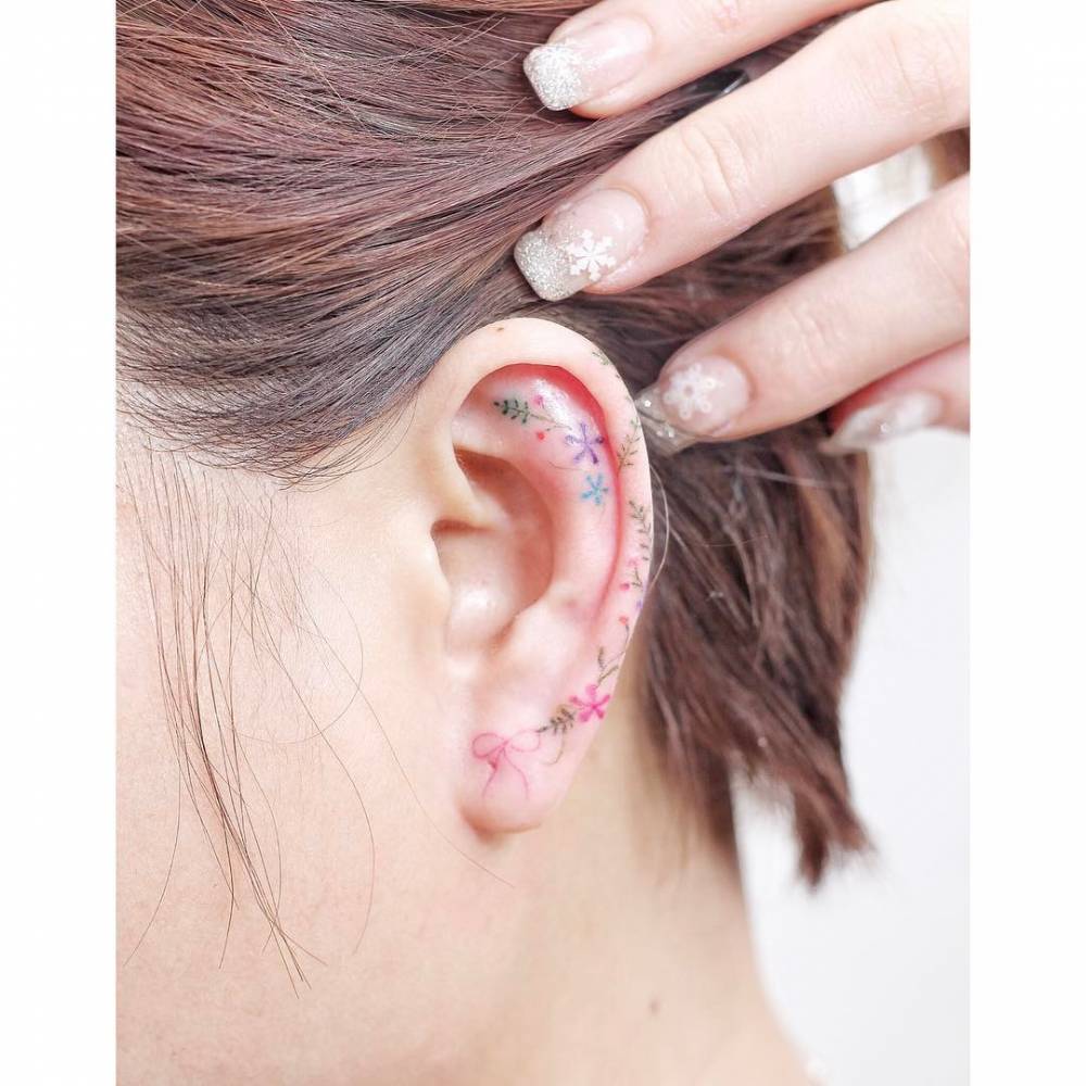 Small Flowers On The Left Ear
