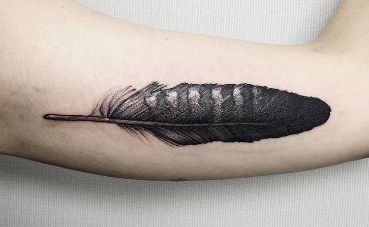65+ Awesome Feather Tattoo Ideas & Meanings [You'll Love Them] — InkMatch