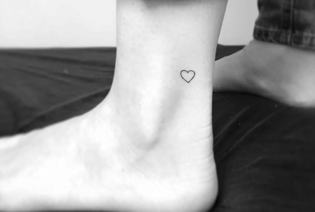 30 Beautiful Ankle Tattoos for Women