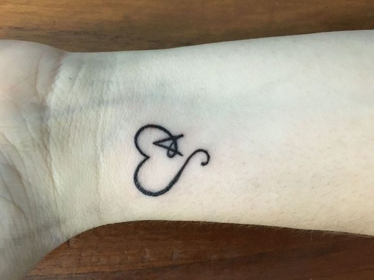 120 Best Heart Tattoo Designs with Meanings - Small Heart Tattoos