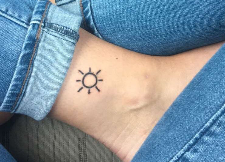 Beautifull sun Tattoo for girls