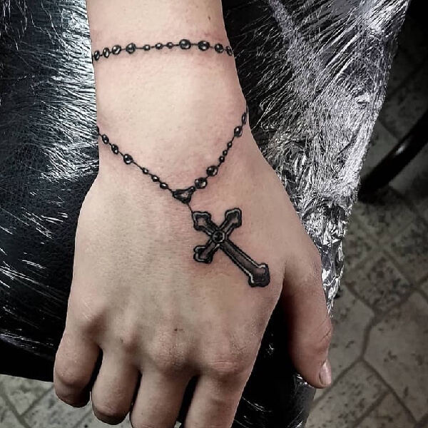 Small-Cross-Hand-Finger-Chain-Tattoo