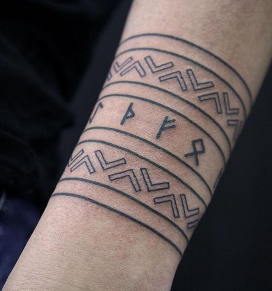 Viking Armband Tattoo