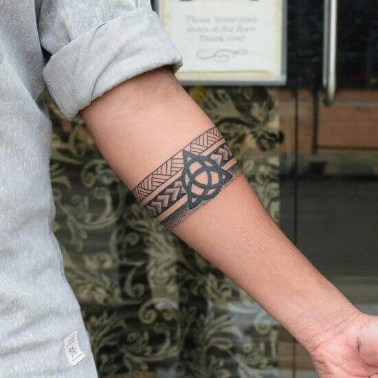 Armband Tattoos 25 Best Bicep Armband Tattoo Designs