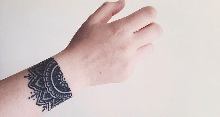 55 Amazing Hand Tattoo Designs for 2022 | Trending Tattoo 55 Amazing Hand Tattoo Designs for 2022 | Trending Tattoo