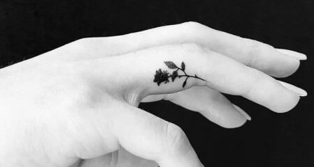 100 Inner and Side Finger Tattoos [2024 Designs]