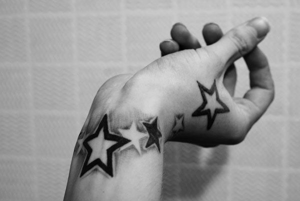 hand star tattoo designs