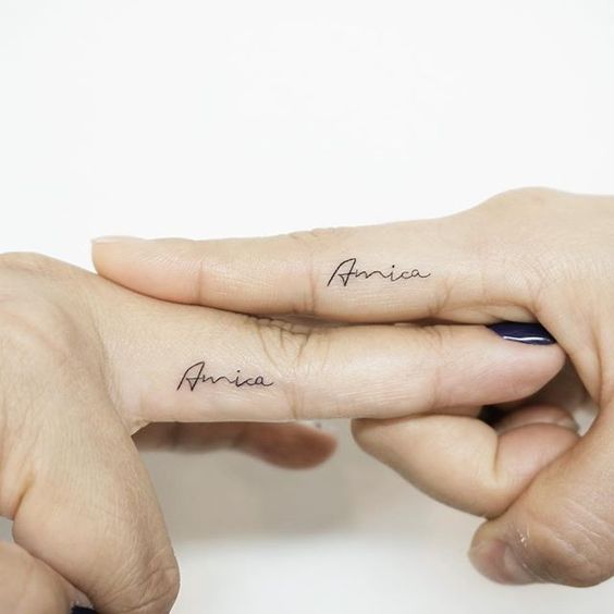 name finger tattoo ideas