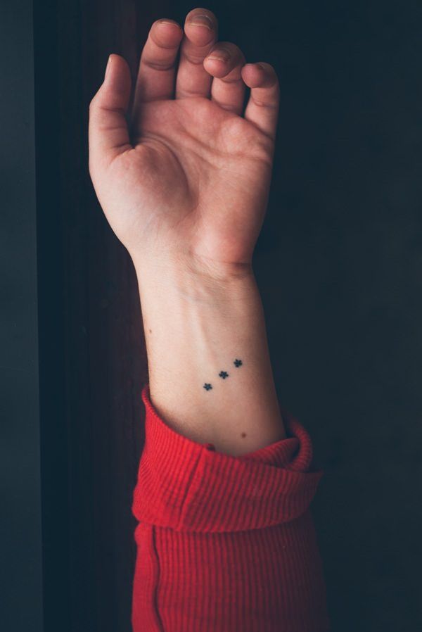 tiny star tattoos