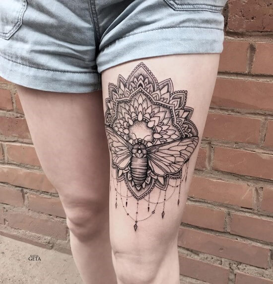 Intricate Mandala Tattoo designs on leg