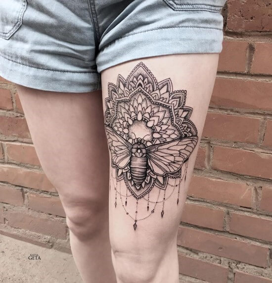 Intricate Mandala Tattoo designs on leg