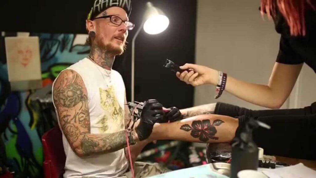 AARON IS Tatto Artist