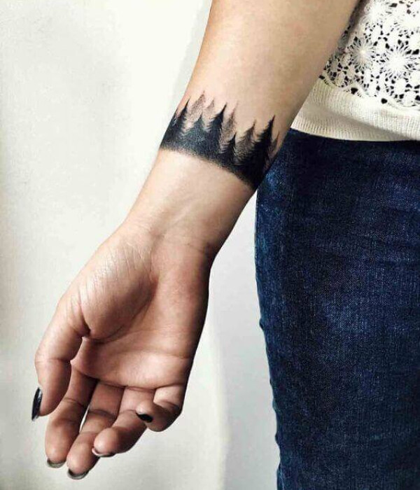 An Armband Hand Tattoos ideas - Simple Hand Tattoo Ideas For Girls