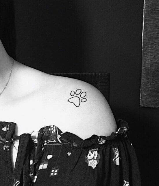 Paw Tattoo Designs on Women Shoulder