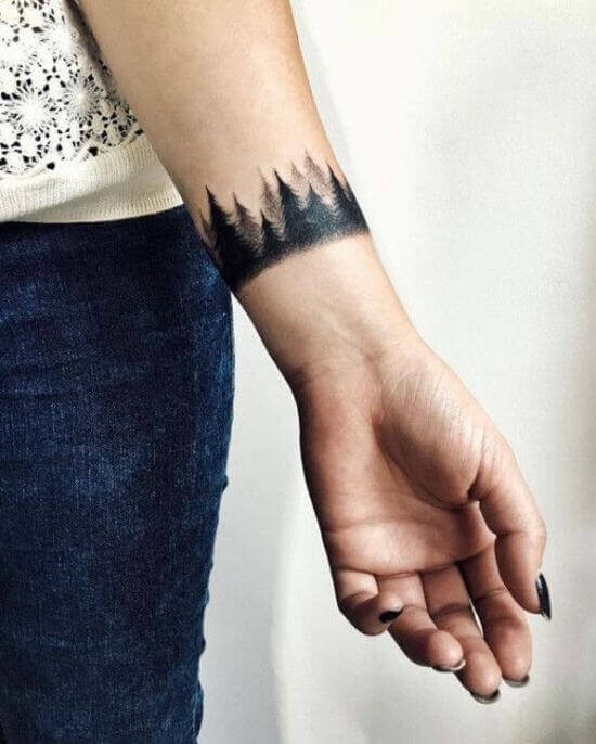 75 Small Tattoos for Women with Meaning (Best Designs 2021)