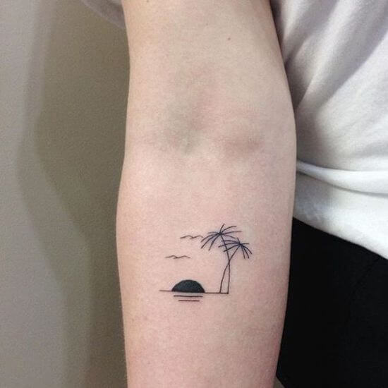 Top 9 Stupendous Palm Tree Tattoos for Women and Men