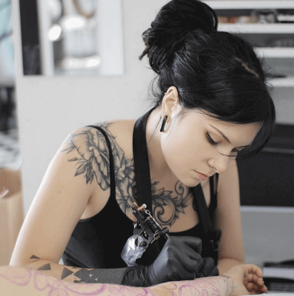 Yanina Viland Top Female Tattoo Artists