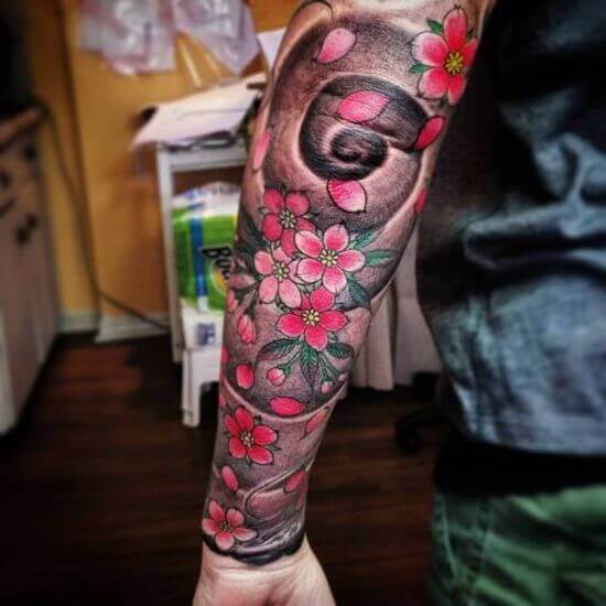 Best Japanese Cherry Blossom Sleeve Tattoos 14