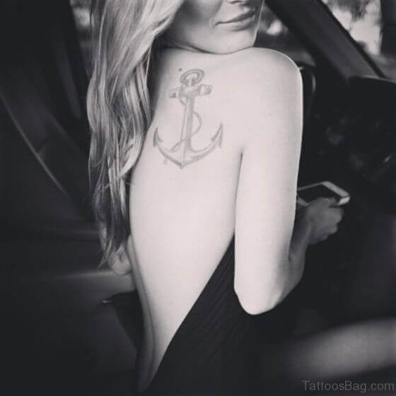 anchor tattoo on girl Shoulder