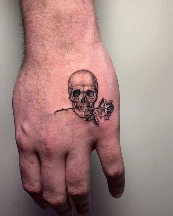 mini-hand-skull-and-rose-tattoo-ideas