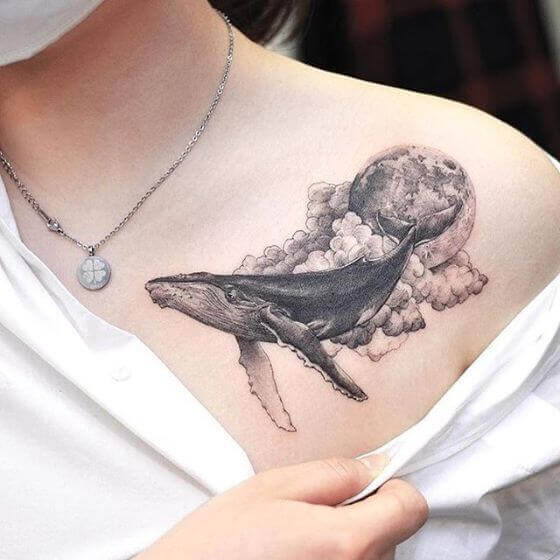 Shoulder Whale tatoo women