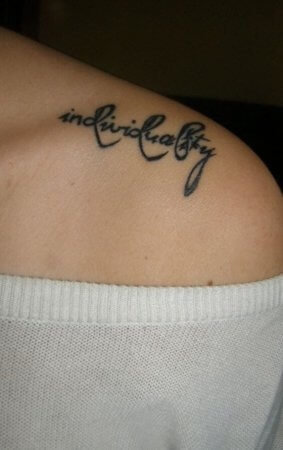 70 Best Shoulder Tattoo Designs for Females | Tattoos for Girl