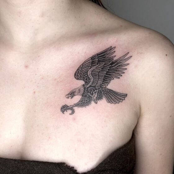 female eagle tattoo on shoulder