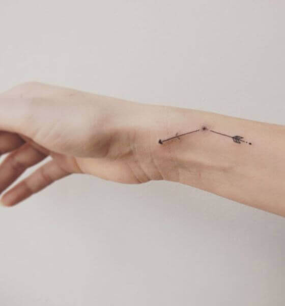 Arrow-tattoo-on-wrist