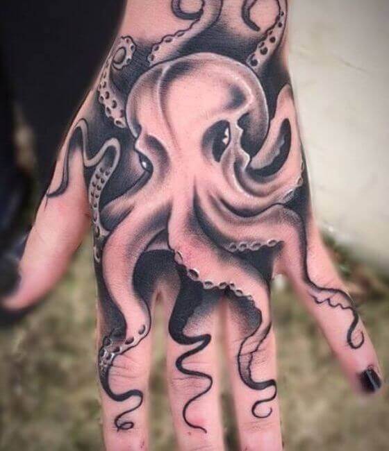 Octopus-Tattoo-On-Hand