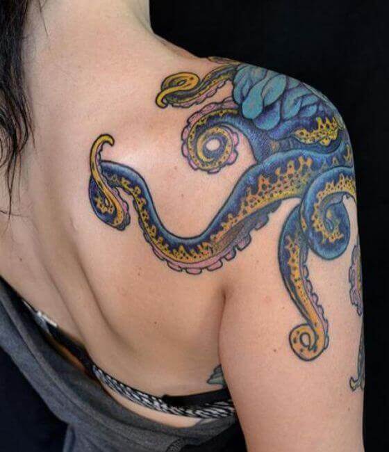 Octopus-Tattoo-On-Shoulder.