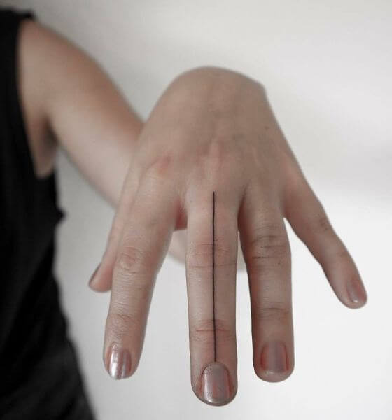 Abstract Line Finger Tattoo