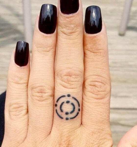 Circle Finger Tattoo for Women