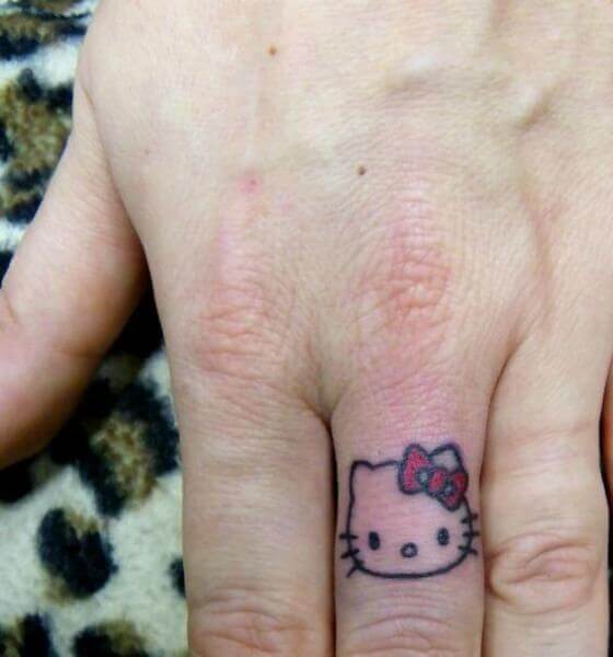 40 Awesome Finger Tattoos for Men and Women  TattooBlend