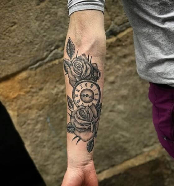 21 Gorgeous Clock Tattoo Ideas For Men  Styleoholic