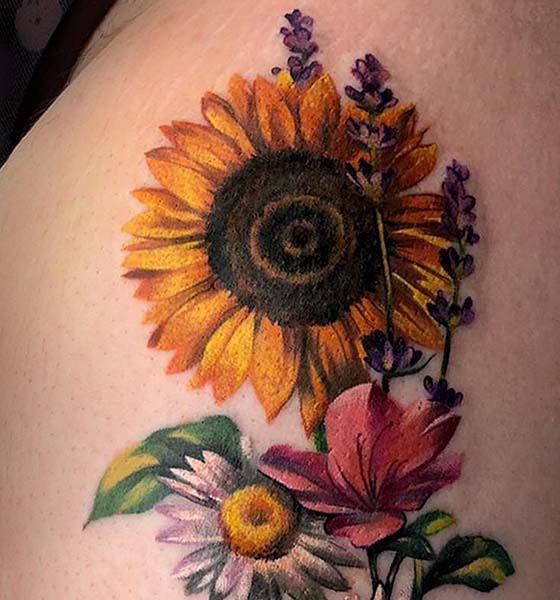 Beautiful Realistic Sunflower Tattoo Ideas for Women