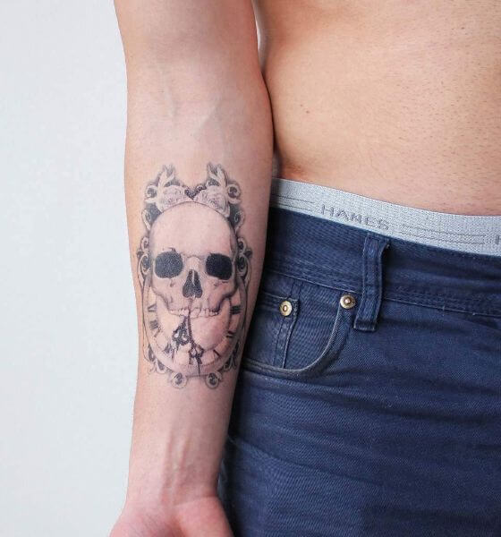 Skull Clock Tattoo Ideas