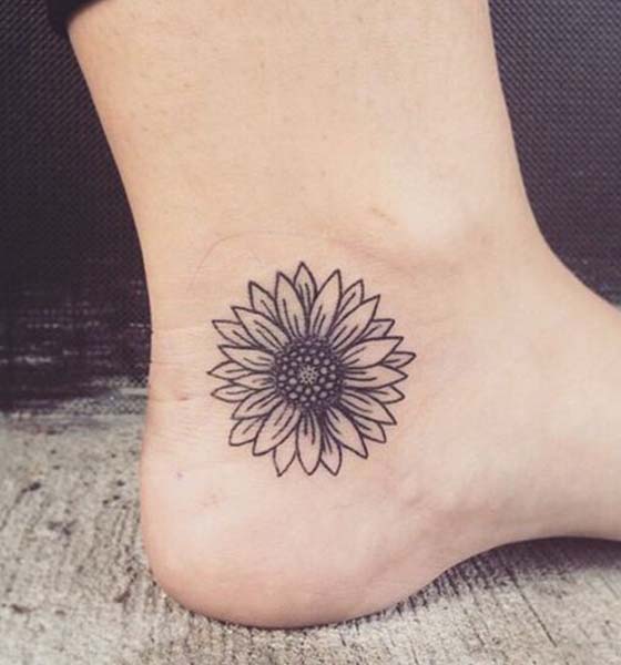 Sunflower tattoo by Ilaria Tattoo Art  Photo 26230