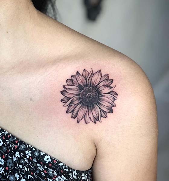 Pretty Sunflower Shoulder Tattoo Designs for Women