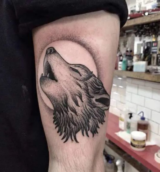 Wolf & Moon Tattoo