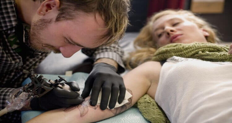 When You are Getting a Tattoo What Does it Feel Like