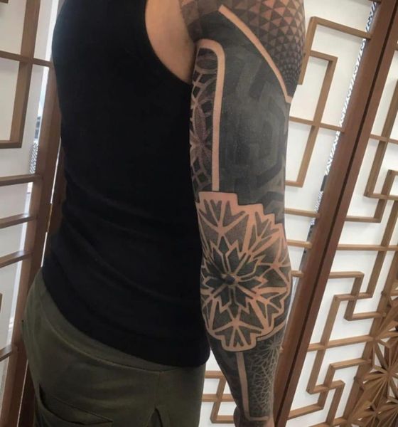 Amazing tattoo design on elbow