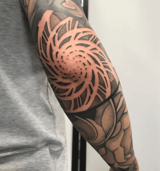 Circular Swirl Tattoo Design