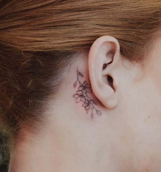 41 Sensuous Behind the Ear Tattoos  Psycho Tats