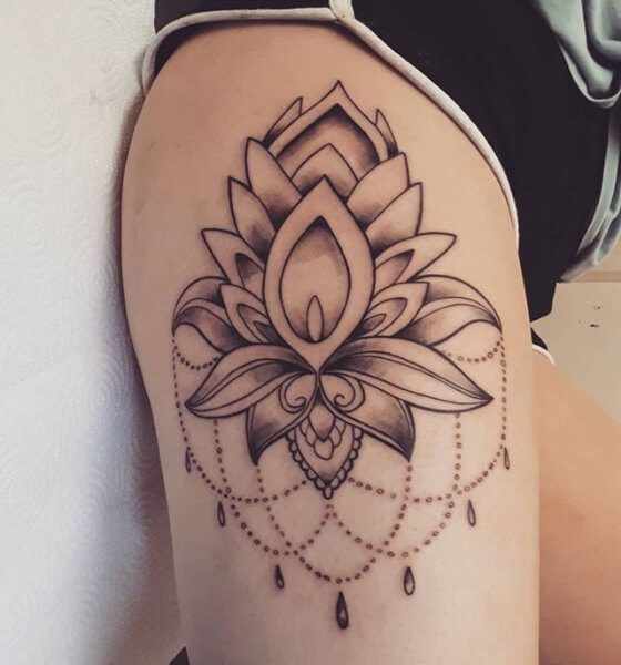 Sexy Tattoo on Thigh