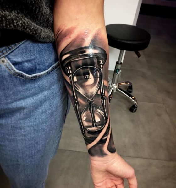Amazing Hourglass Tattoo